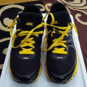 Men's Nike AirMax size 9.5